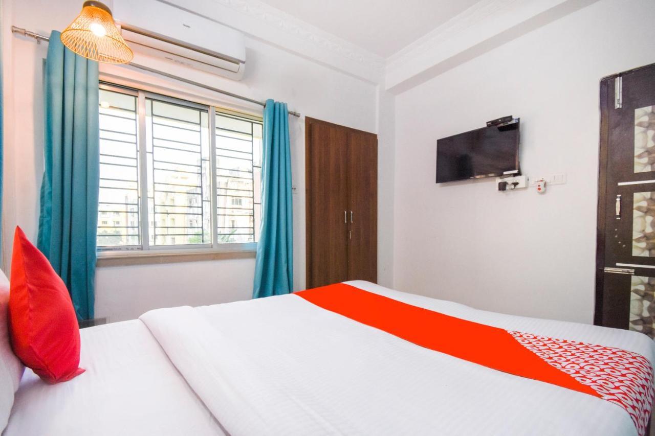 Oyo Flagship Mishika Homes Kolkata Exterior photo